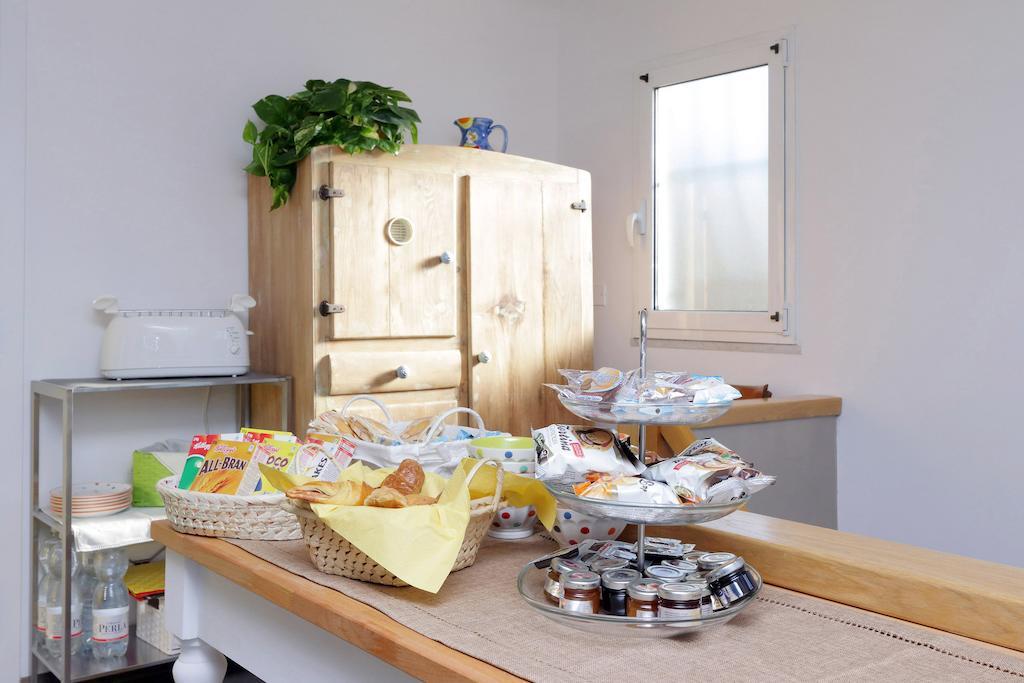 Li Rioni Bed & Breakfast Rome Exterior photo